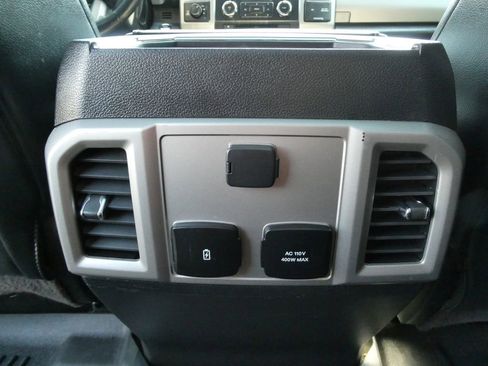 Used 2018 Ford F250 Lariat w/ Lariat Ultimate Package image 19