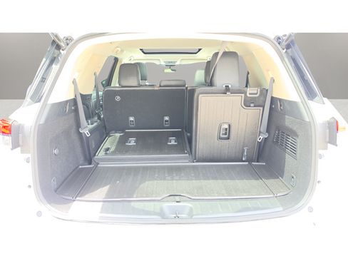 Used 2023 Nissan Pathfinder Platinum w/ Cargo Package AWD/4WD image 46