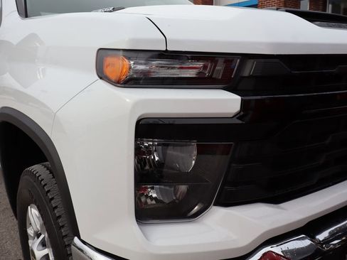 New 2025 Chevrolet Silverado 2500 W/T w/ WT Convenience Package image 4