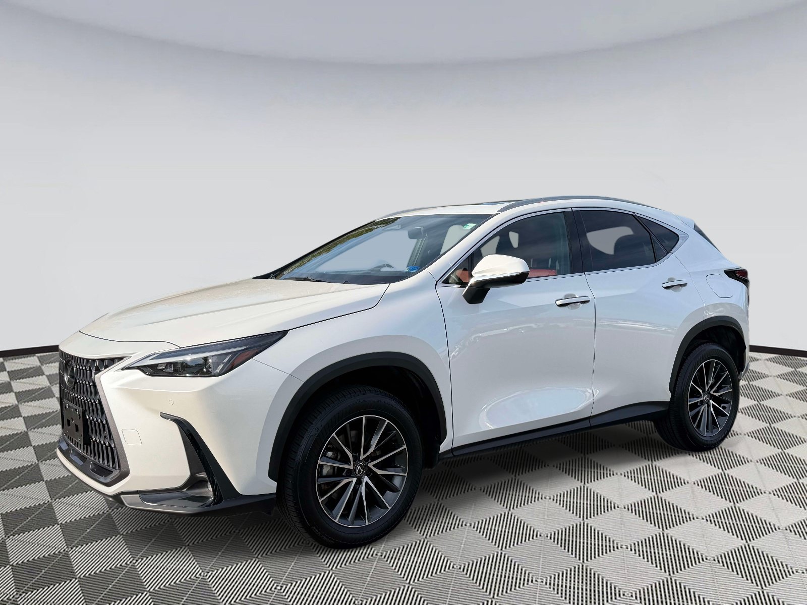 Used 2025 Lexus NX 350h AWD w/ Premium Package image 5
