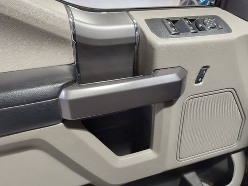 Used 2020 Ford F150 XLT w/ Equipment Group 302A Luxury AWD/4WD image 15