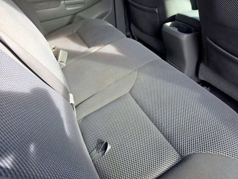 Used 2005 Toyota Tacoma 4x4 Double Cab image 36