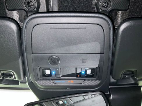 Used 2019 Ford Fusion SE FWD image 21