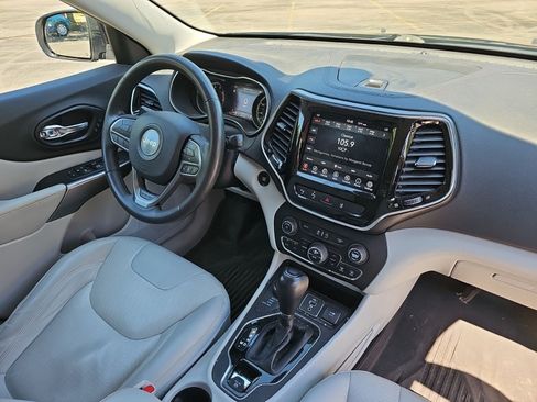 Used 2022 Jeep Cherokee Limited AWD/4WD image 10
