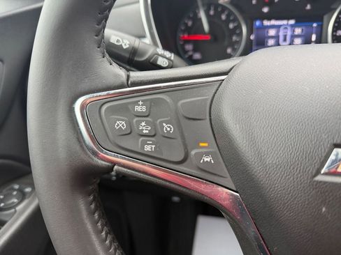 Used 2021 Chevrolet Equinox LT image 17