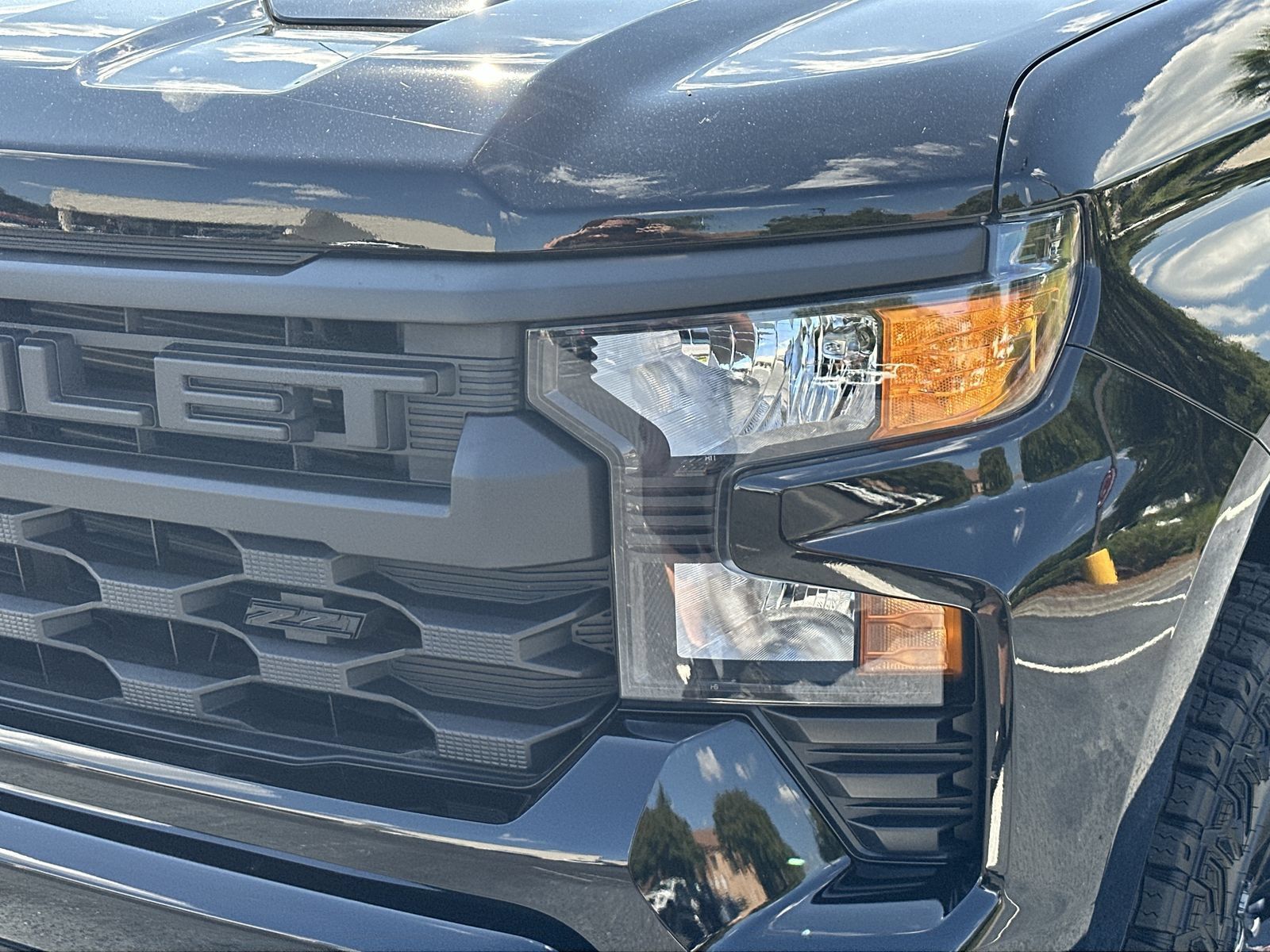 Used 2026 Chevrolet Silverado 1500 Custom Trail Boss w/ Midnight Edition AWD/4WD image 11