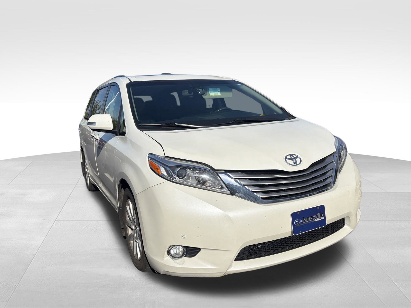 Used 2017 Toyota Sienna Limited Premium FWD image 1