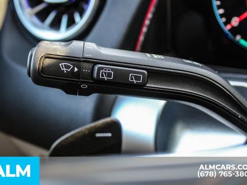 Used 2023 Mercedes-Benz EQB 300 4MATIC image 29