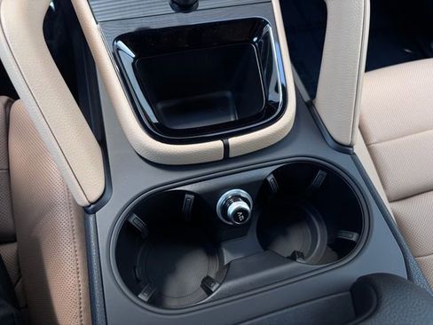 New 2026 Porsche Cayenne image 22