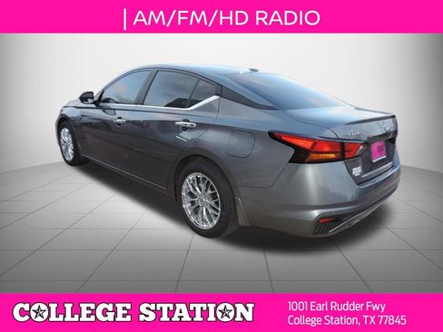 Used 2025 Nissan Altima 2.5 S FWD image 6