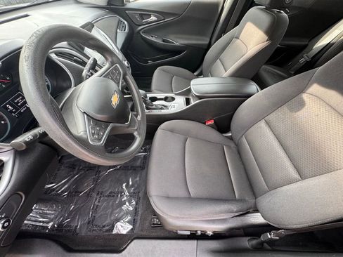 Used 2022 Chevrolet Malibu LT image 8
