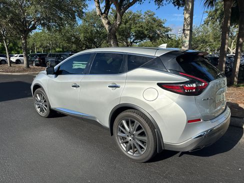 Used 2021 Nissan Murano SV w/ SV Special Edition Package FWD image 5