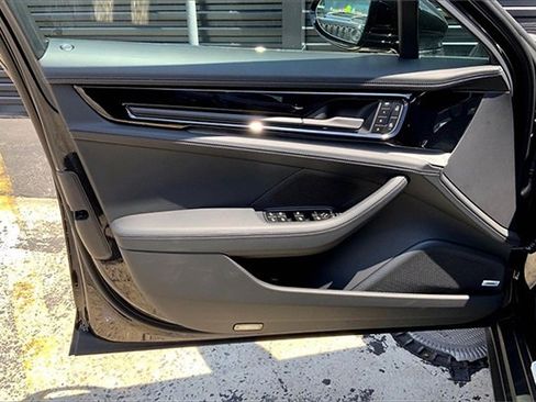 New 2025 Porsche Panamera 4 image 26