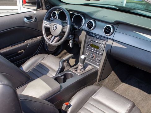 Used 2007 Ford Mustang Shelby GT500 RWD image 13