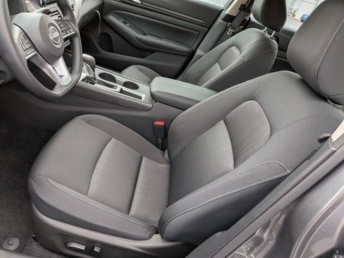 New 2025 Nissan Altima 2.5 SV image 14