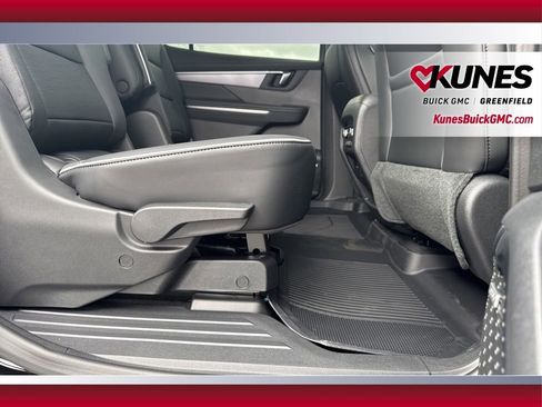 New 2026 Buick Enclave Sport Touring w/ LPO, Floor Liner Package image 51