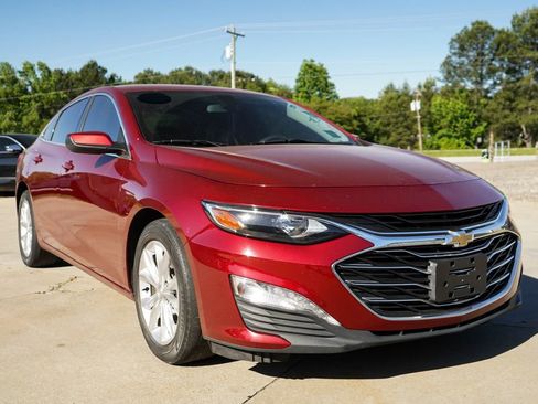 Used 2020 Chevrolet Malibu LT FWD image 34