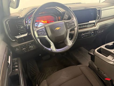 Used 2024 Chevrolet Silverado 2500 LT AWD/4WD image 21