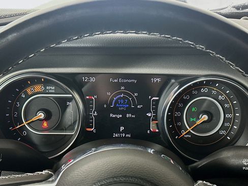 Used 2023 Jeep Gladiator Rubicon w/ LED Lighting Group image 12