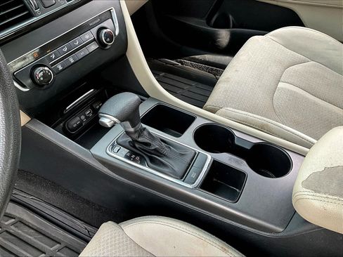 Used 2016 Kia Optima LX FWD image 16