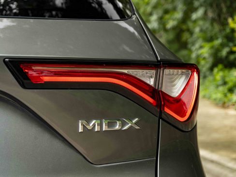 Used 2023 Acura MDX SH-AWD w/ Advance Package image 13