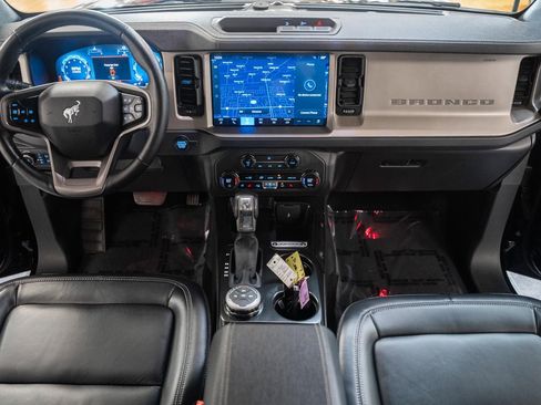 Certified 2025 Ford Bronco Outer Banks AWD/4WD image 20