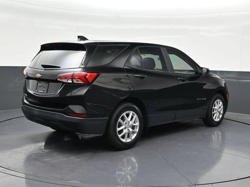 Used 2023 Chevrolet Equinox LS FWD image 5