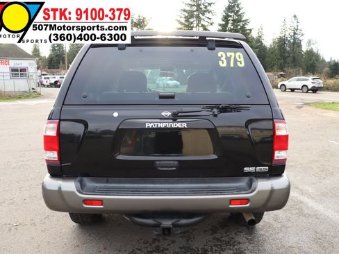 Used 2001 Nissan Pathfinder SE image 7