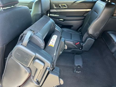 Used 2018 Ford Explorer Sport w/ Equipment Group 401A AWD/4WD image 42