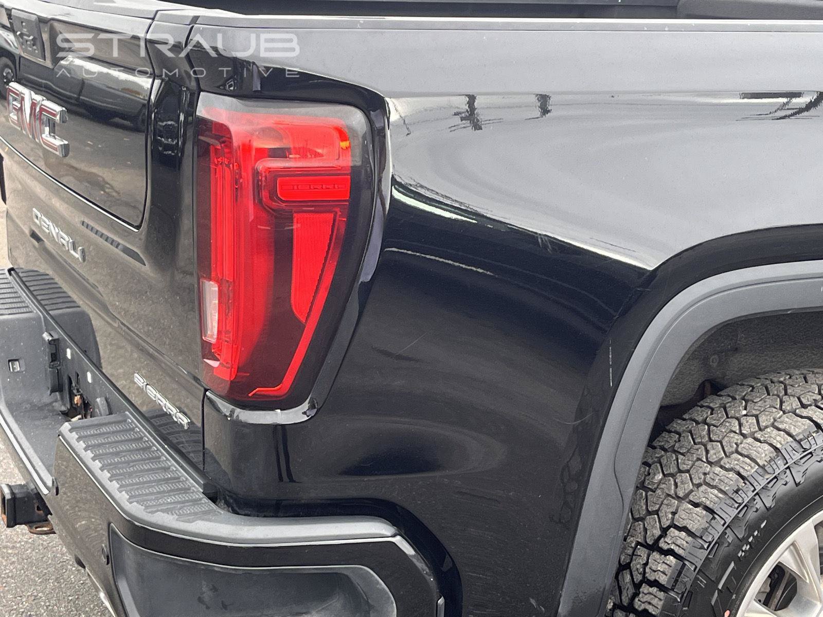 Used 2020 GMC Sierra 1500 Denali w/ Technology Package AWD/4WD image 6