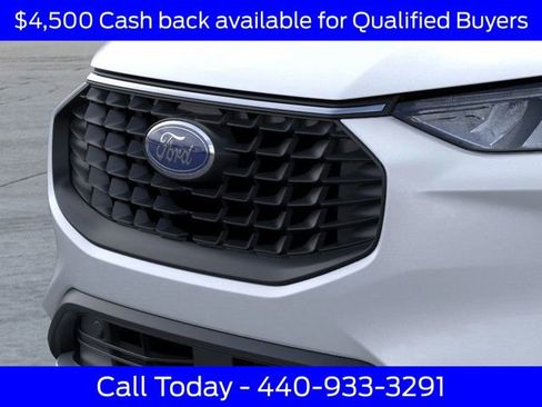 New 2026 Ford Escape SE w/ Class II Trailer Tow Package image 18