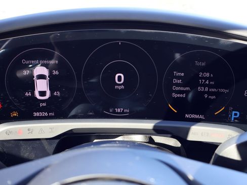 Certified 2022 Porsche Taycan image 16