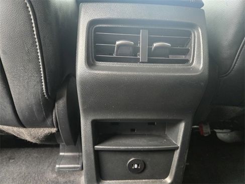 Used 2024 Ford Edge SEL image 15