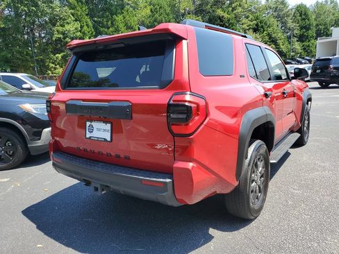 Used 2025 Toyota 4Runner SR5 AWD/4WD image 7