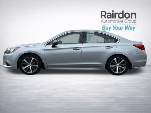 Used 2017 Subaru Legacy 3.6R Limited AWD/4WD image 5