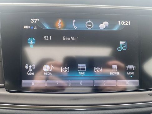 Used 2019 Buick Enclave Essence w/ LPO, Sport Appearance Package image 12