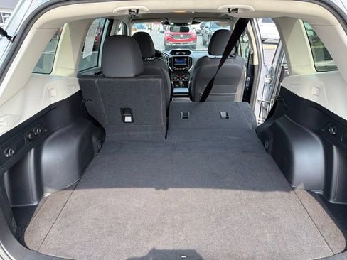 Used 2023 Subaru Forester Premium AWD/4WD image 25