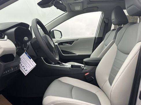 New 2025 Toyota RAV4 XLE Premium image 9