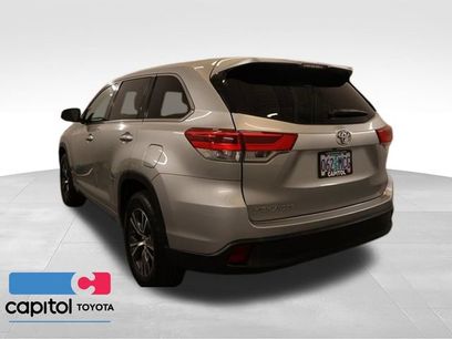 Used 2017 Toyota Highlander LE