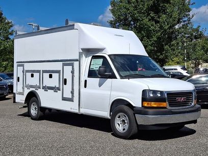 New 2025 GMC Savana 3500 w/ Power Convenience Package