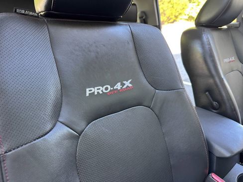 Used 2011 Nissan Frontier PRO-4X w/ Pro-4x Luxury Pkg AWD/4WD image 31