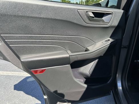 Used 2026 Ford Escape Active FWD image 13