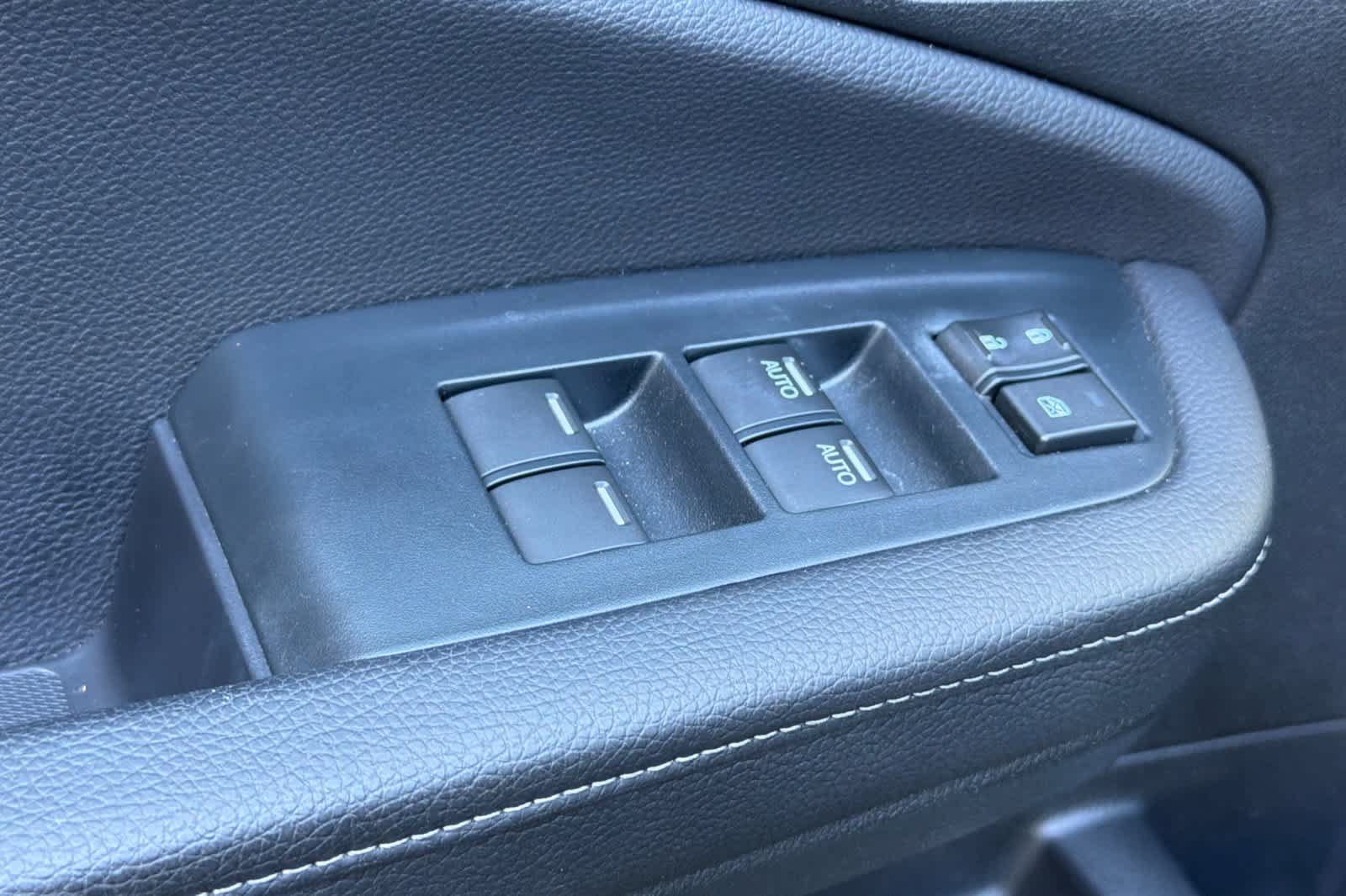 Used 2023 Honda Passport EX-L image 13