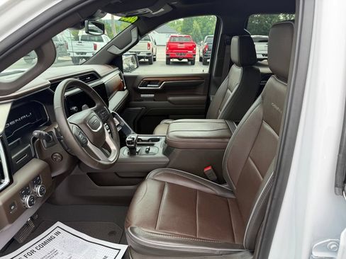 Used 2023 GMC Sierra 1500 Denali AWD/4WD image 14