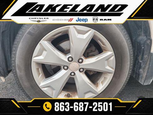 Used 2015 Subaru Forester 2.5i w/ Alloy Wheel Package AWD/4WD image 9