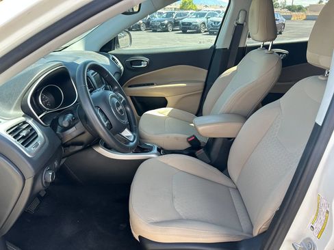 Used 2018 Jeep Compass Sport AWD/4WD image 24