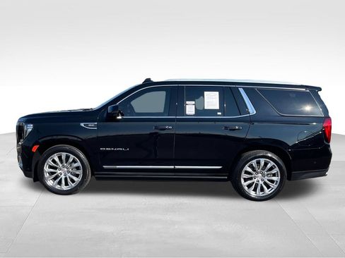 Used 2024 GMC Yukon Denali w/ Denali Reserve Package AWD/4WD image 2