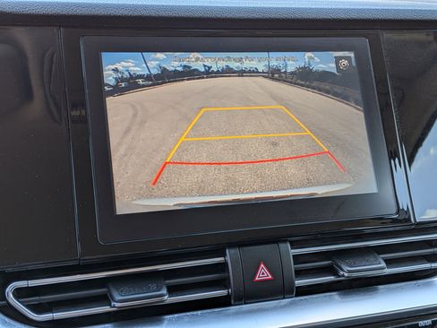 Used 2021 Kia Niro LXS image 34