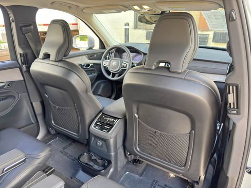 Used 2025 Volvo XC90 T8 Ultra w/ Protection Package Premier AWD/4WD image 43