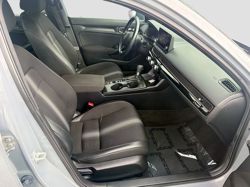 Used 2025 Honda Civic Sport image 31
